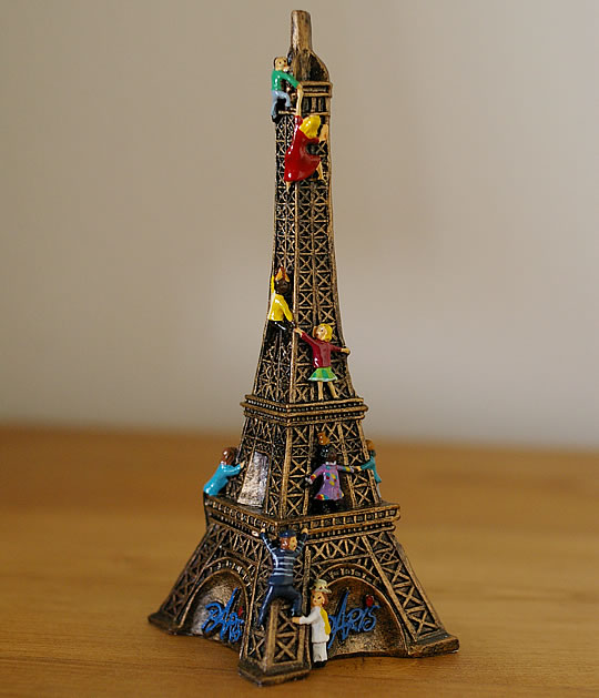 プロが厳選！パリに行ったら絶対買いたいフレンチ雑貨10選 特集：チョコを旅するパリ 28 3035-45 WOMAN_