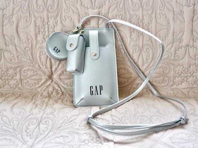 雑誌の付録 スマホホルダーにも財布にもなる！マルチに使えるJILLSTUARTの便利ショルダー4yuuu