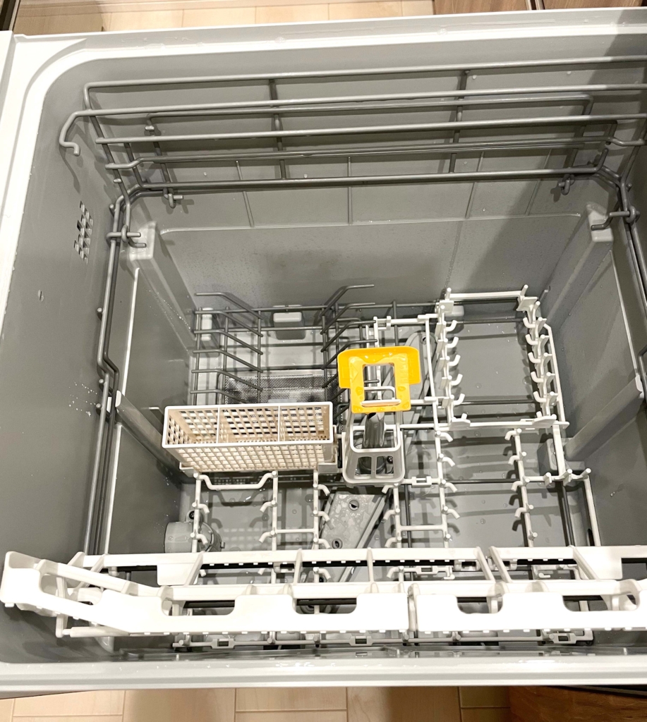 タカラスタンダードのオフェリア カップボード！キッチンはグランディアへ