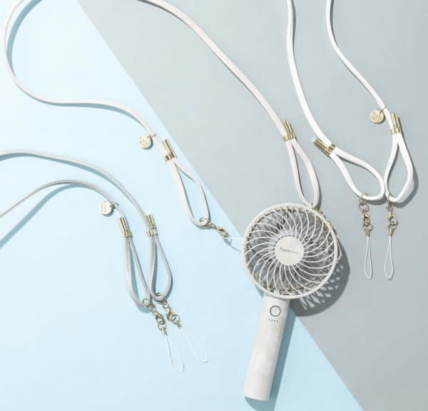 マルチストラップフラワー3COINS スリーコインズ レディースPAL CLOSET パルクローゼット-パルグループ公式ファッション通販サイト