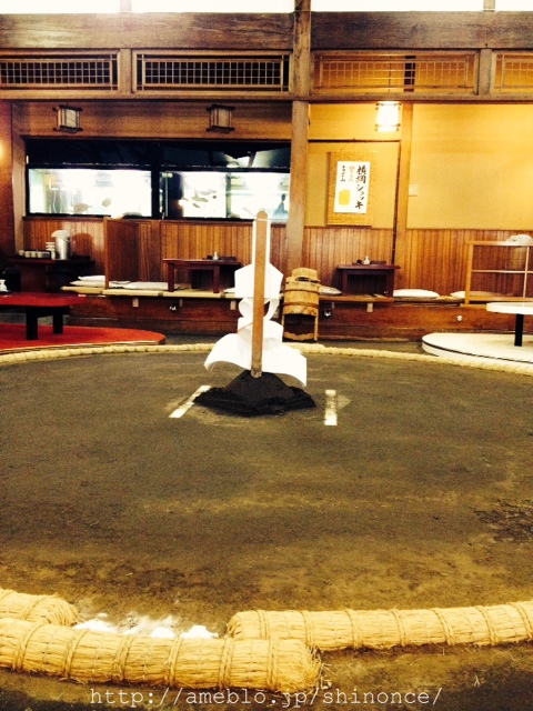 演奏中に大号泣？！割烹吉葉でのラスト演奏 - YouTube