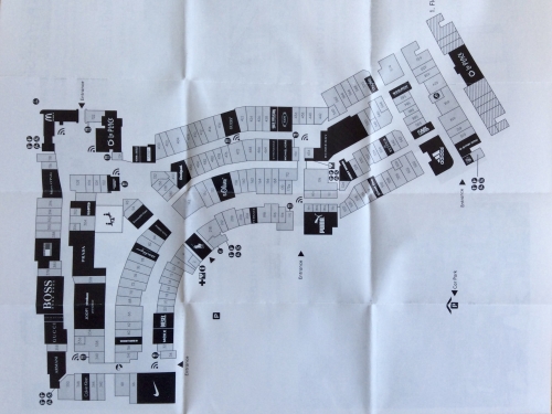 ルールモントのアウトレット おすすめの理由7つ 欧州最大級で高級ブランドも多数&子連れにやさしい デュッセルドルフから40分外資系管理職パパの日常