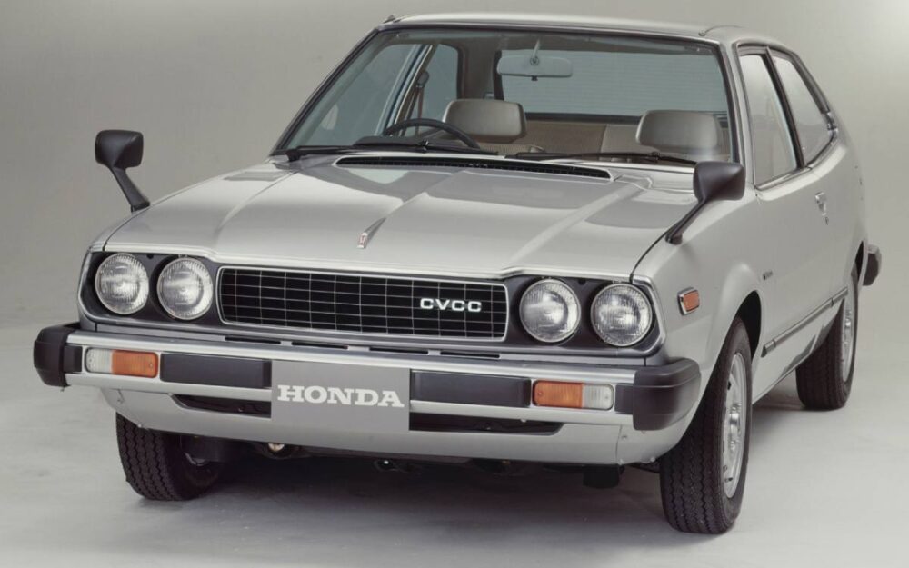 丸目４灯ライトの車で軽自動車だと、どれくらいありますか？』 ダイハツ オプティ のみんなの質問