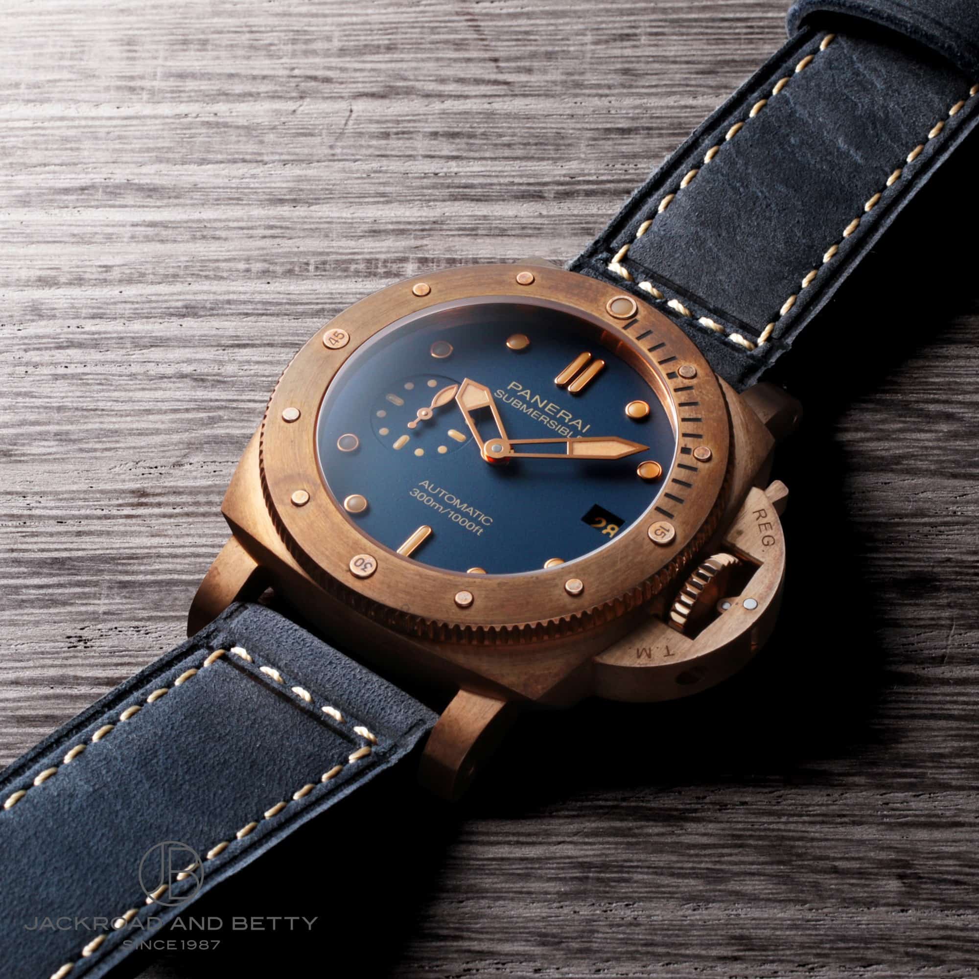 パネライ PANERAI2021新作 大胆な色の組み合わせを生み出す新しい試み。パネライ ブティック限定モデル「サブマーシブル ブロンゾブルーアビッソ」ブランド腕時計の正規販売店紹介サイトGressive グレッシブ