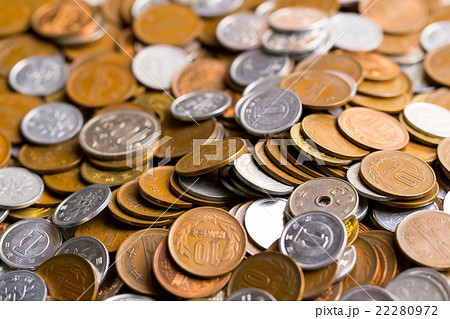 外国のお金にはどのような種類がある？材料や記号の由来バンダイによる、遊びと学びのココロ育むファミリーエンタメサイト