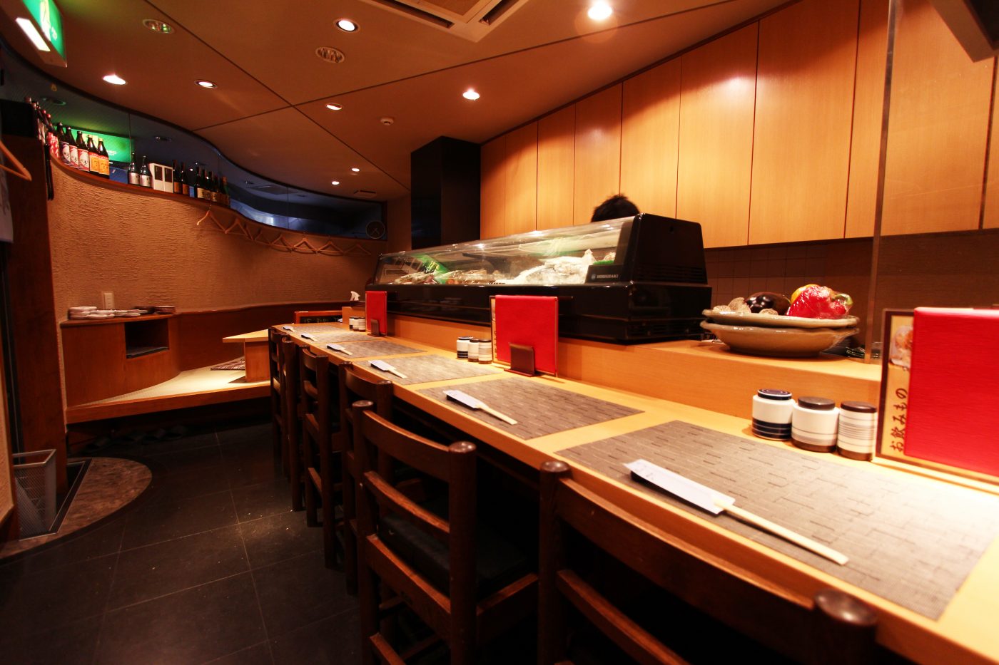 カウンター席の造りが、売上や満足度に影響するのはなぜ？みんなの飲食店開業