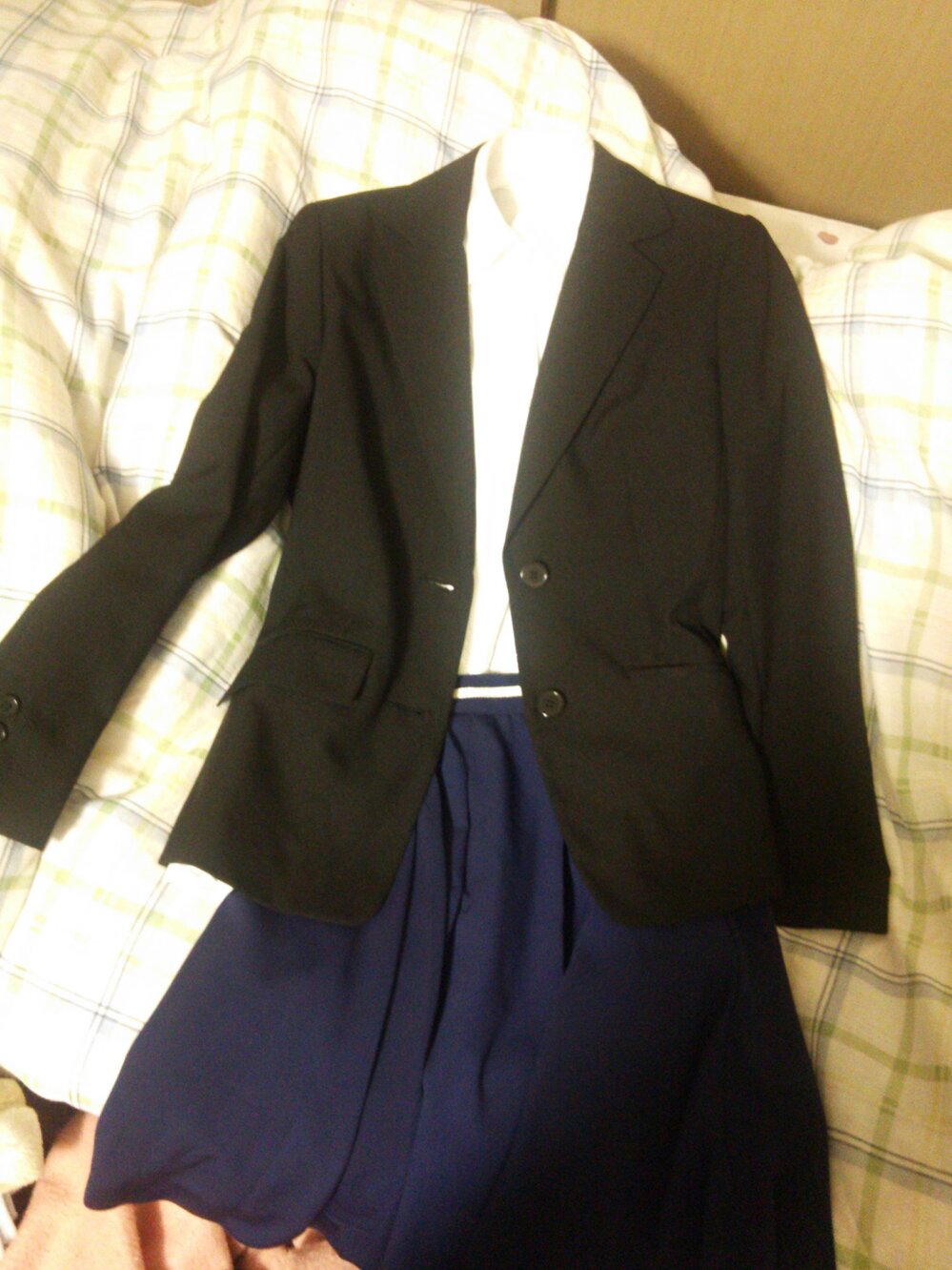 セミナー講師の洋服選び、信頼を感じさせる服装、着こなしのコツ～講師のタイプ別、着こなしについて～BristaStyle ファッションレンタルブログ