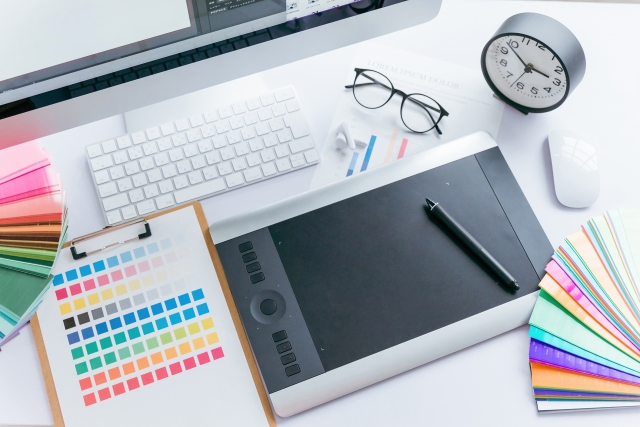 無料でチラシを制作！専用アプリ不要でデザインできるサービスサイトイロドリック