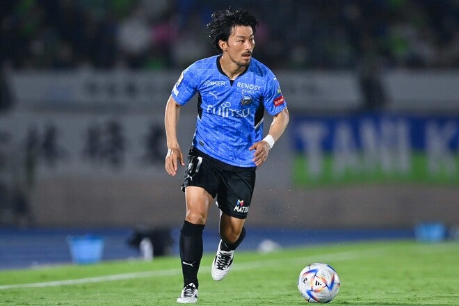 家長昭博は「チケット代に見合う選手」 海外メディア注目、今季Jリーグ