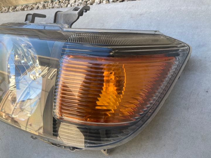 ランドクルーザー70を中古で買うなら丸目の旧車？ 角目の再販？ 両車の違いを徹底比較をしてみたAUTO MESSE WEB オートメッセウェブ～カスタム・アウトドア・福祉車両・モータースポーツなどのカーライフ情報が満載～