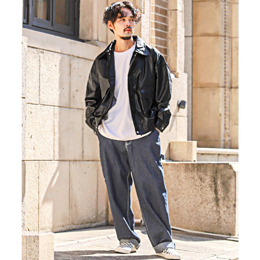 春新作 テーラードジャケット ショート丈 高級 春秋 無地 ジャケット メンズ ストレッチ ビジネス カジュアル おしゃれ シンプル ファッション黒アウターを着こなせるメンズに！最新コーデ＆人気ブランド12選 - AUENオーエン旧DCOLLECTION- 30代・40代・50代から