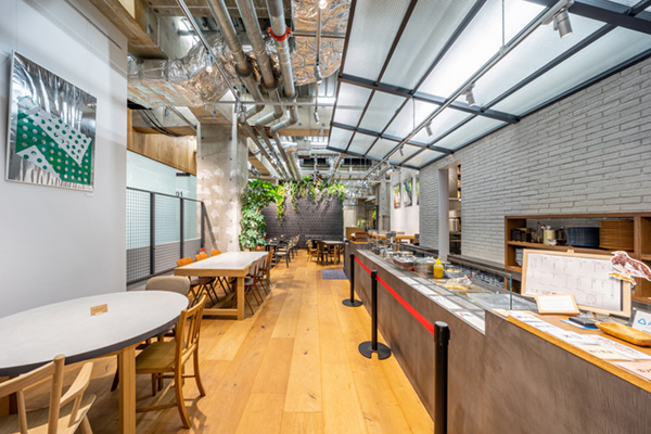 おしゃれな社員食堂レイアウト事例とデザインのポイントコラムオフィス移転・レイアウト・デザインコクヨマーケティング
