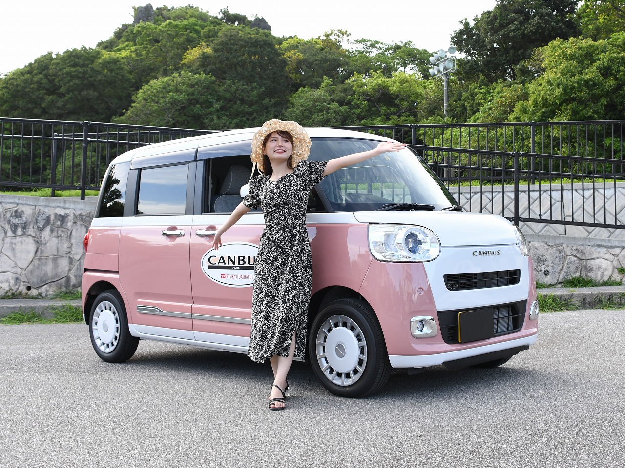 ダイハツ ムーヴキャンバス フロントガラス交換板金修理 グーネットピット