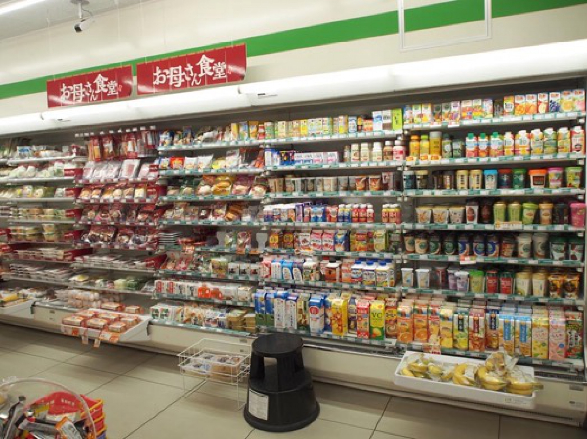 NHK72時間という番組 2014年の再放送 「大病院の小さなコンビニ」でめっちゃローソン店内の僕のフルートが流れてました 笑カーペンターズの「Yesterday once more」ですね。懐かしい😆,NHK72時間NHK72時間ローソンLAWSON坂上領