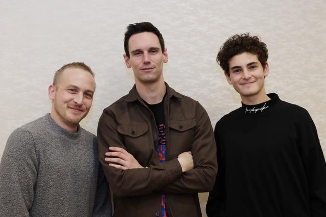 すみれ、通訳を任され「なんで私が 」 『GOTHAM ゴッサム』キャスト来日会見オリコンニュース ORICON NEWS