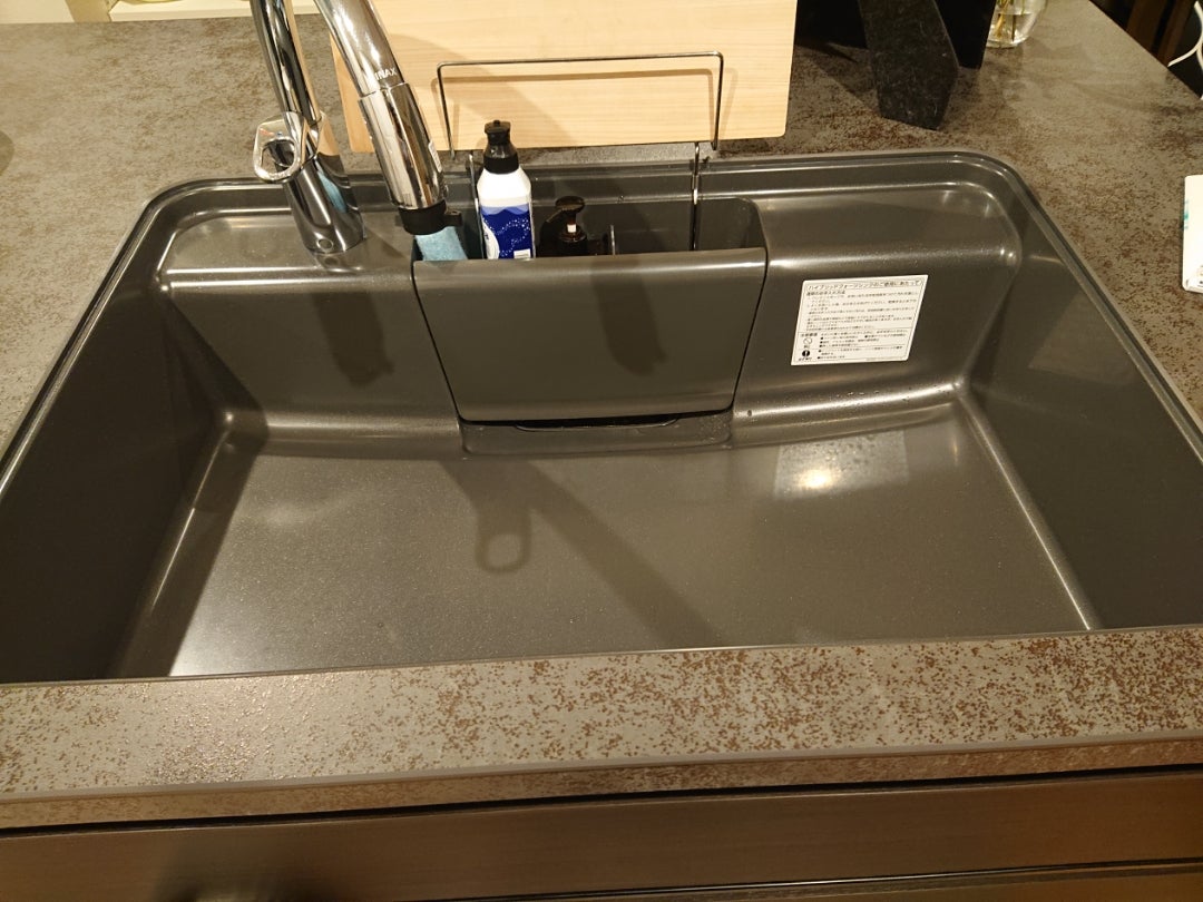 キッチンステンレスシンクの汚れの原因とプロが教える汚れ別掃除法コーティングBOSS住宅コーティング新築戸建て、新築マンション等、全国対応