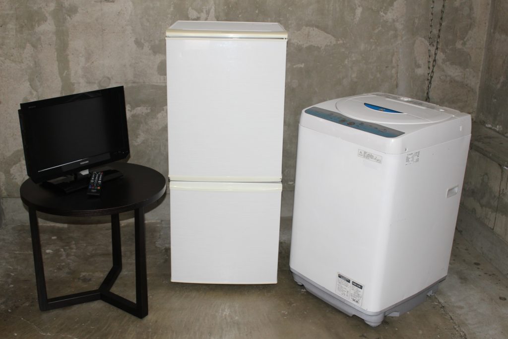 三種の神器所 謂、 東 京 散 歩