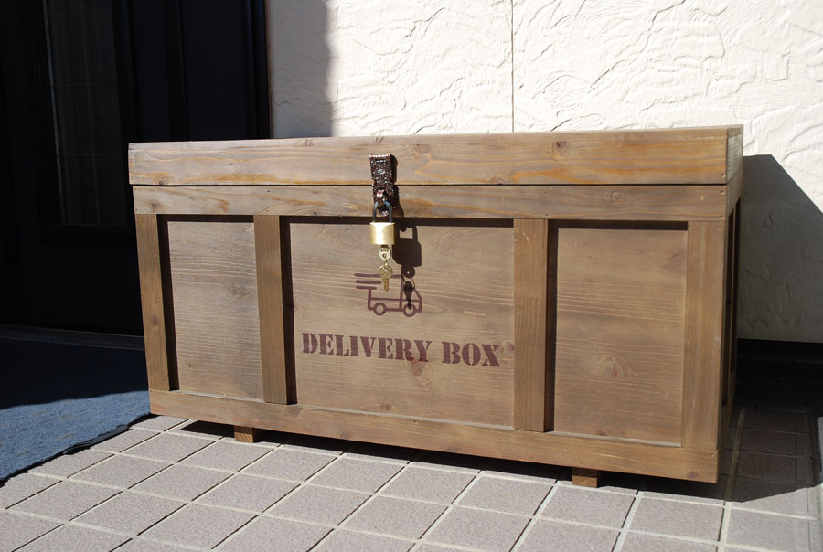 話題の宅配ボックス 鍵付き留守でも安心！ビンテージ感たっぷりのおしゃれな木製宅配BOX 宅急便収納箱・受けポスト 宅配ボックス キバコヤ 木箱屋 公式オンラインショップ