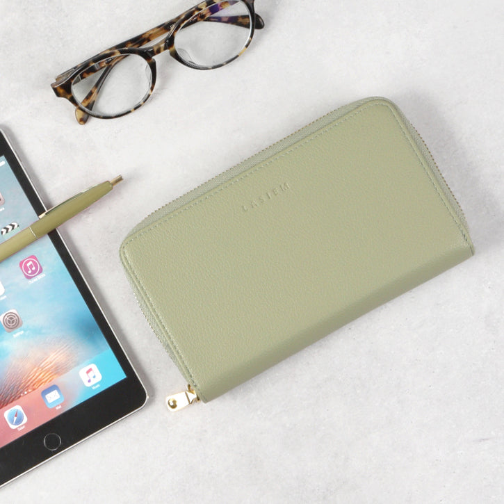 ギフトセット 印鑑ケース おしゃれ テッシュ ケース 通帳ケース 大人 メアリーモア 花柄 ブルーミングセット商品CPレッド re-1803-41pre-c布小物、革雑貨などを取り扱うショップ BATON