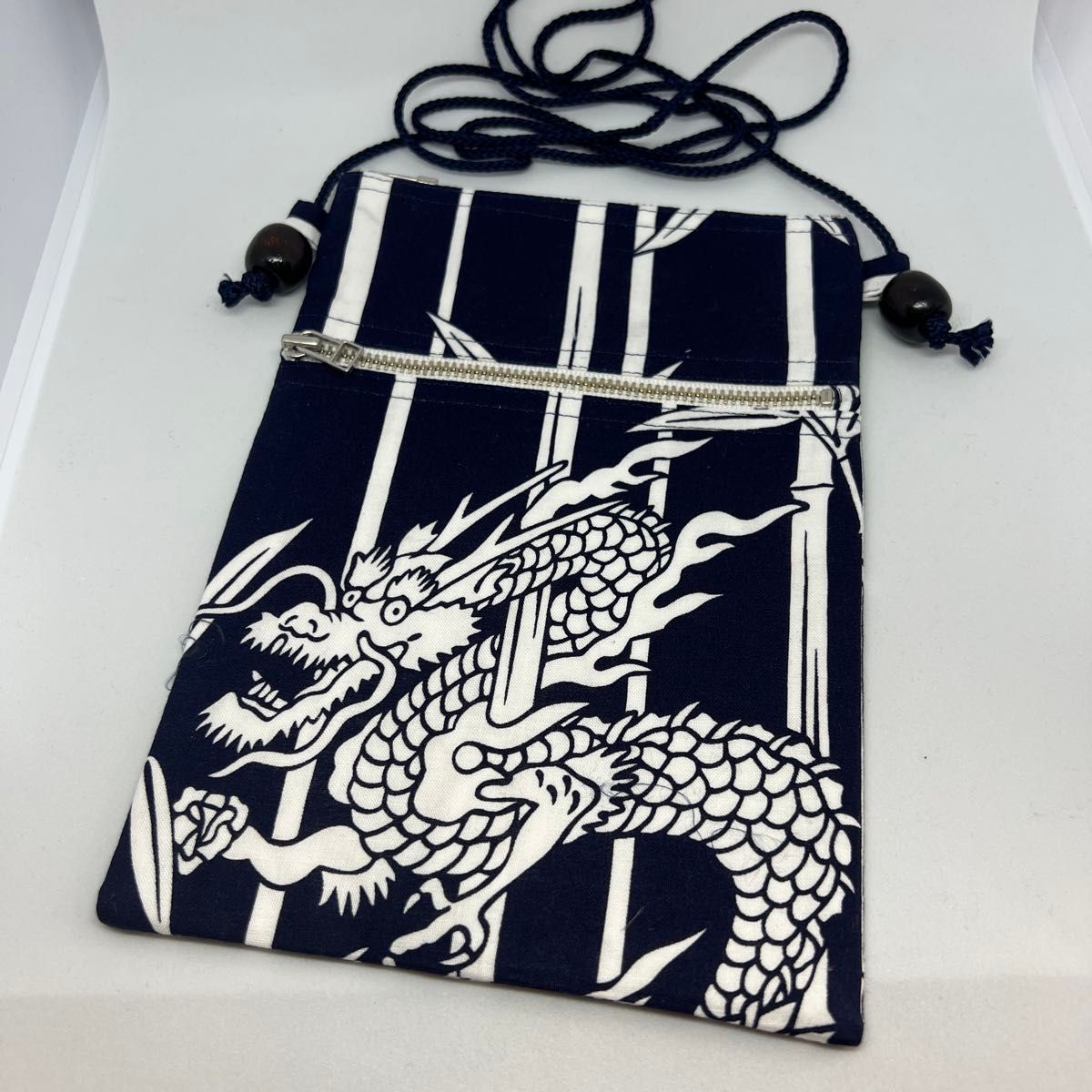 ハンドメイド クマ柄 サコッシュ ショルダーバッグ スマホショルダー 布製 - メルカリ