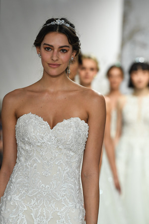 55年のバンを祝います – Feature