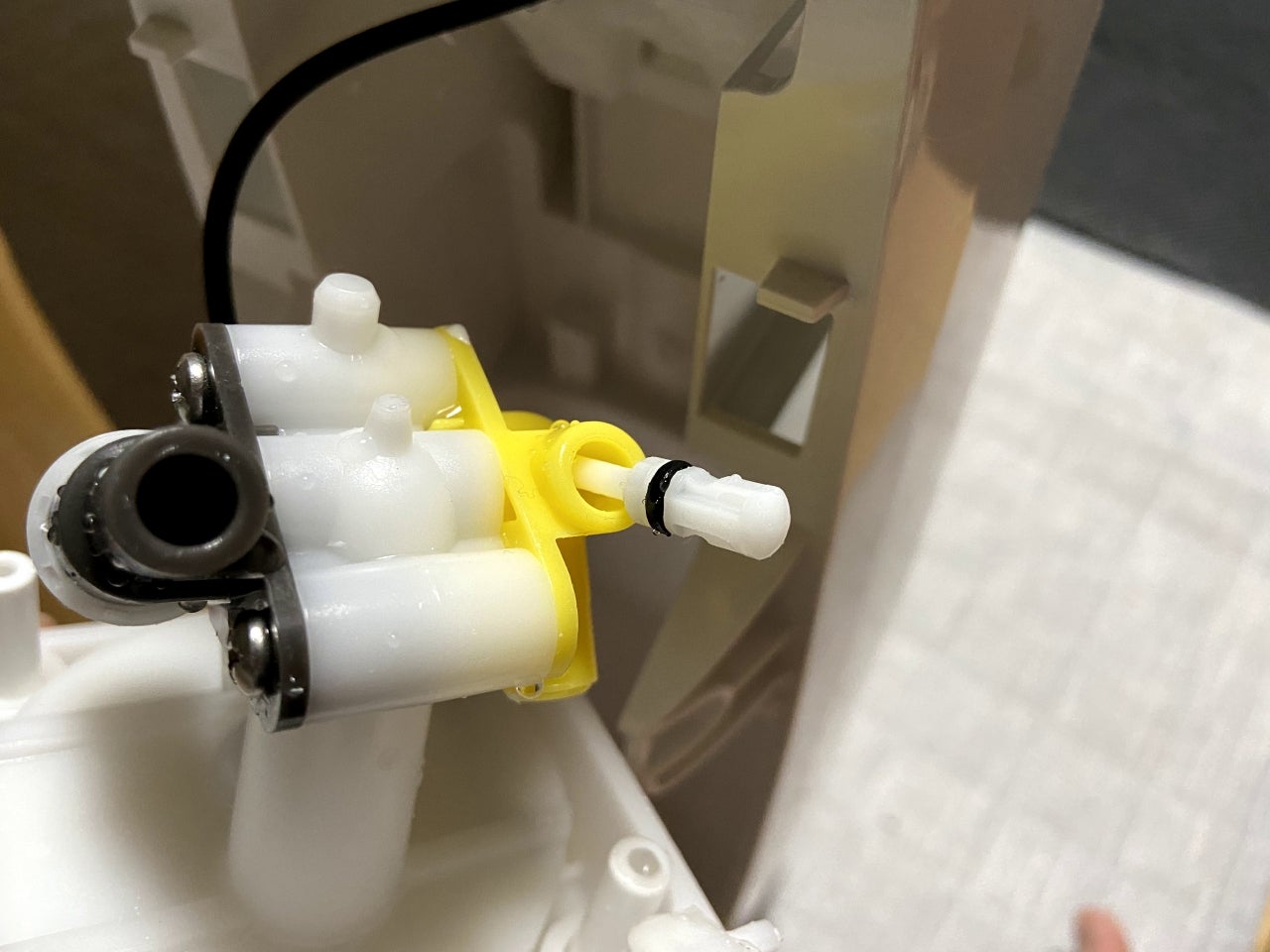 ソーダストリームソースパワー故障の原因と対策水漏れ・水が溢れる