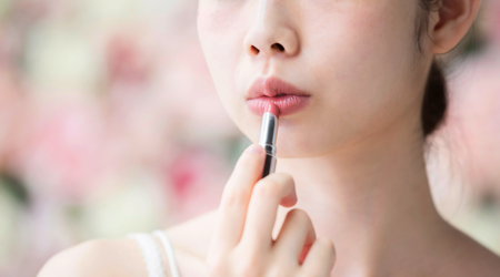 化粧品・コスメデザイナー求人特集│化粧品・コスメ系デザイナーの仕事と業界、キャリアを考える – ユウクリnote