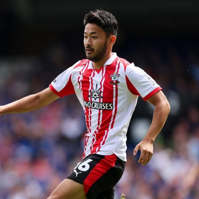 悪魔的リーグです。ズタボロにされたら評価が 」地獄のプレミアを味わう日本代表DFだが「つらさ？ 全くないっすよ」なぜ菅原由勢は前向きか -プレミアリーグ - Number Web - ナンバ