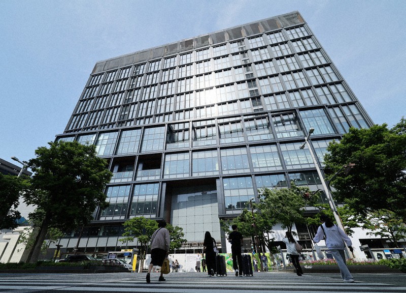 実録 画像はフリーだけど「背景の建物」がNGだった話副題：写り込みにも著作権がある⁉うーちょん