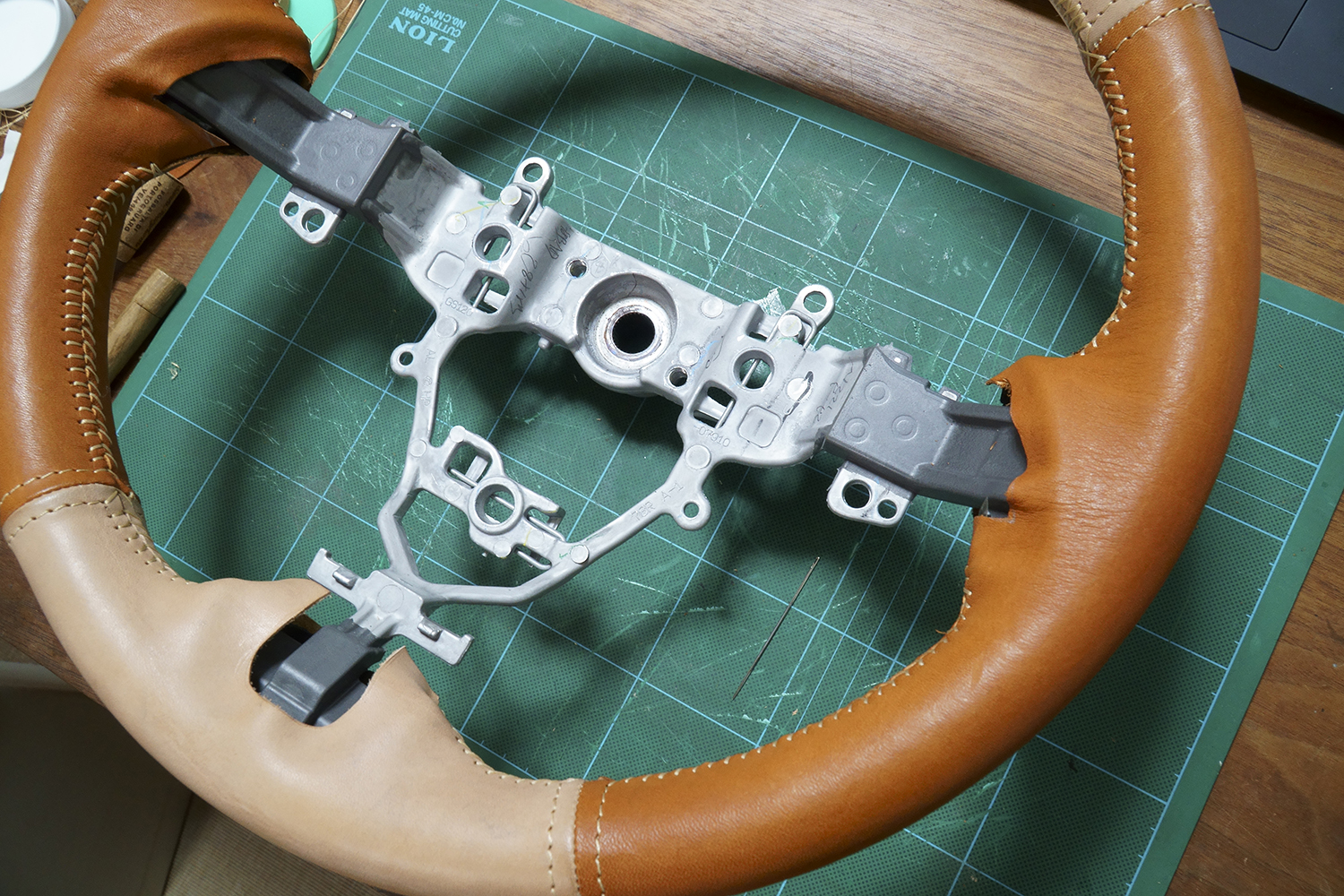 ステアリング 本革巻き