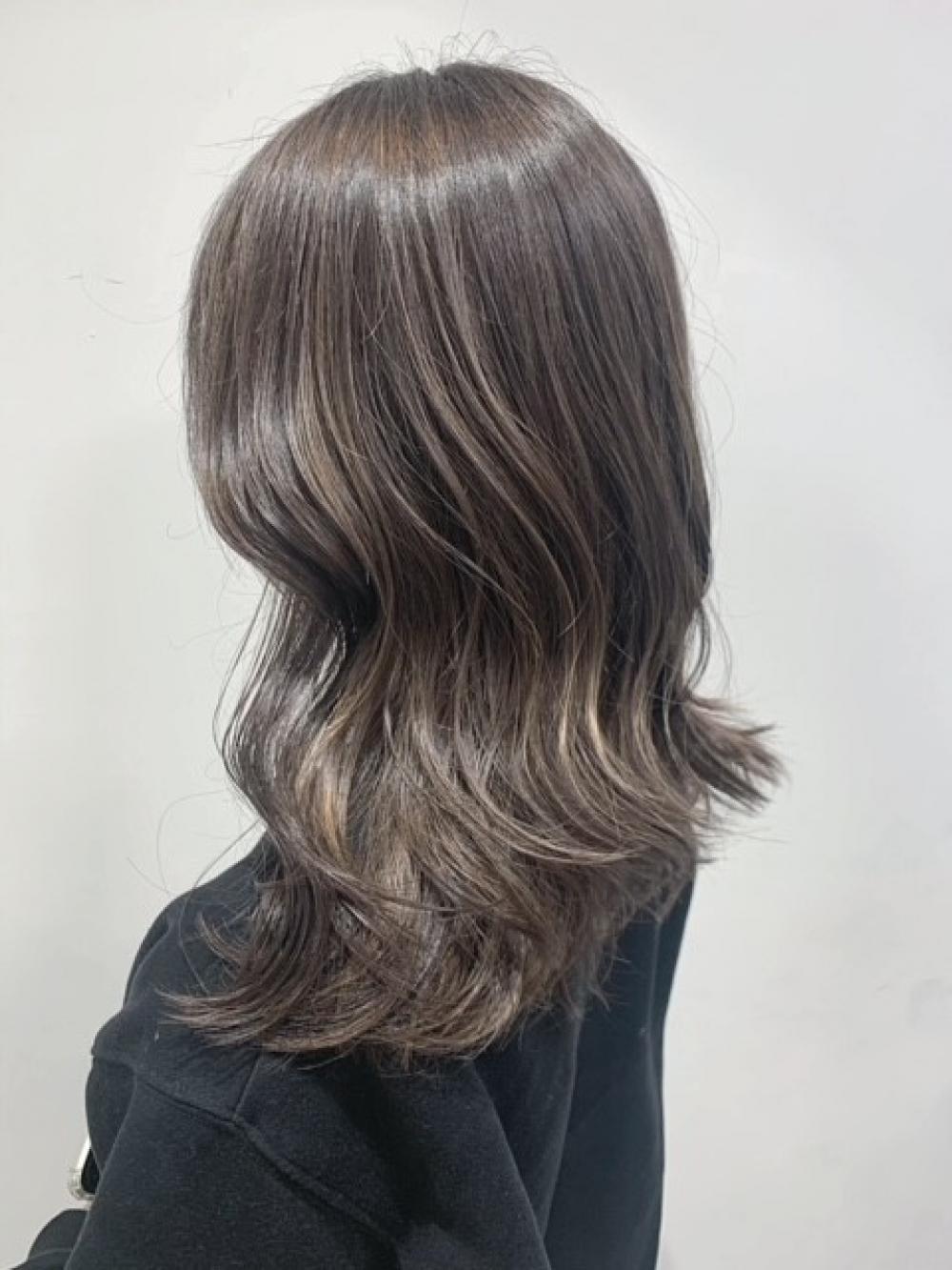 オフィス 勤めでもこんなに楽しめるの？ 絶対綺麗になれるヘアカラーを徹底解明横浜駅徒歩3分髪質改善で美髪になれる美容院 美容室 AIR横浜 エアーヨコハマ