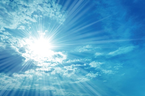 太陽や光など明るくて暖かいイメージの男の子と女の子の名前！中性的な名前も赤ちゃんの名づけお役だち情報