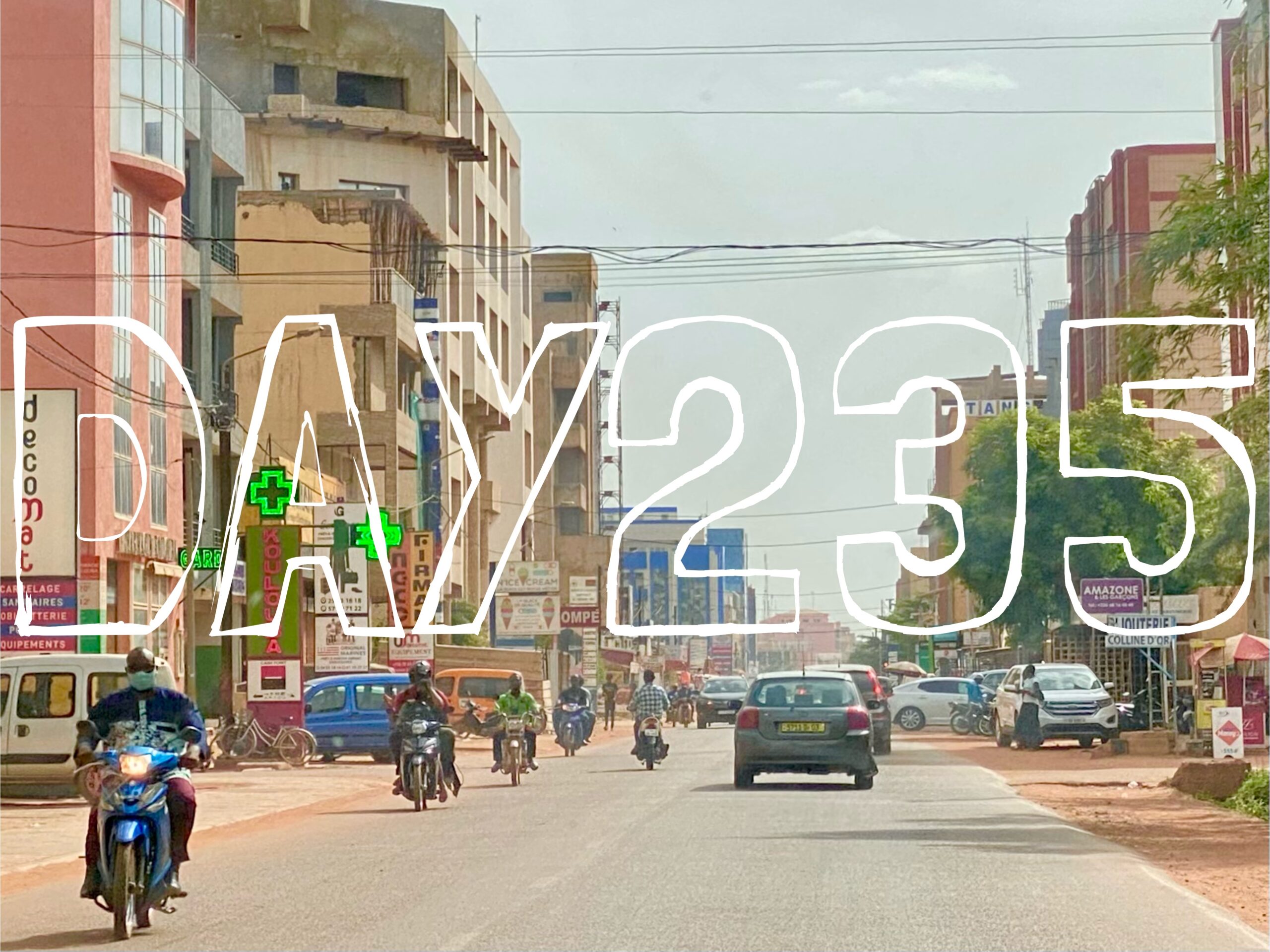 ブルキナファソとガーナの関係 - Wikipedia