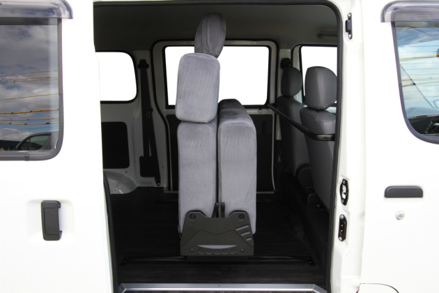これで仕事の効率アップ間違い無し！S402Mライトエースバンに「レカロ エルゴメドMV」を取り付けました！トヨタ店長アサコのブログコクピット 55車のカスタマイズにかかわるスタッフより