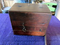 神戸の塗装職人を取材！ 兵庫家具塗装は創業70年超の塗装工房