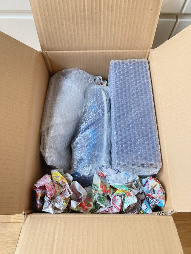 メルカリで売れた靴の梱包方法は？箱あり・箱なしの場合や安く済ませるコツを解説