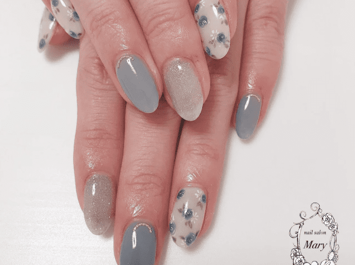 ハードルが高い青系ネイルもお任せ下さい。王子,東十条のネイル,ネイルサロンならBEAUTY TRIP