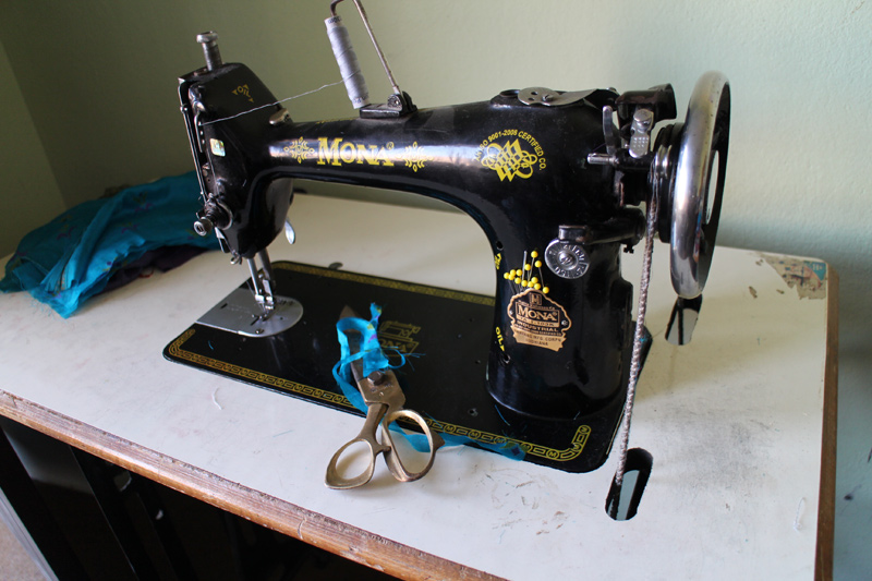 圧力鍋 4L ネパール産 Pressure Cooker Heavy Base