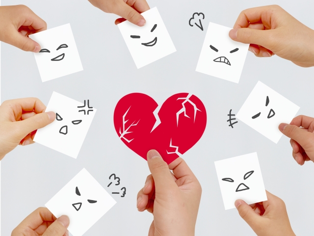 『オートレーサー森且行 約束のオーバル 劇場版』映画公開記念Tシャツ S: グッズ・文具カドストKADOKAWA公式オンラインショップ