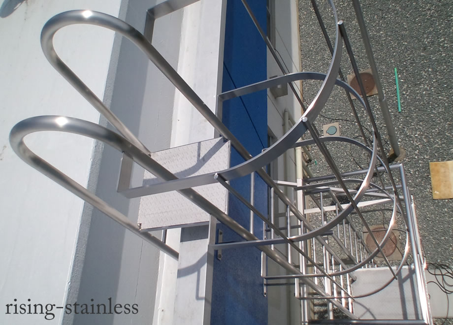 ステンレスタラップの規格品・別注品承っております。お客様の想いを形にするセイコーステンレス