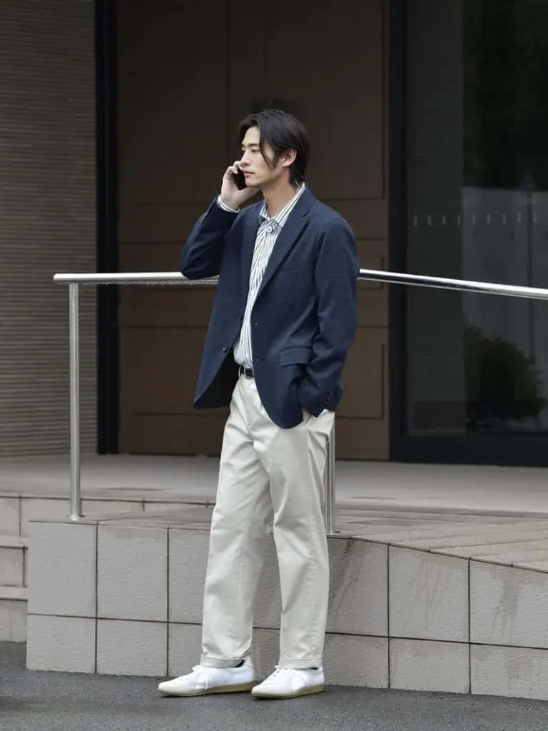 メンズ 冬オフィスカジュアルの着こなし術！オフィスワークから外出コーデまで│あした俺、なに着る