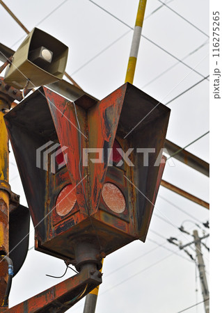 意外に知られていない「踏切」の安全対策。「踏切の安全確認のために停車いたしました」はどんなとき？2ページ目2ページ中GetNaviweb ゲットナビ