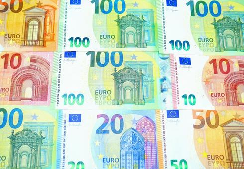 ユーロ紙幣の写真素材写真素材なら「写真AC」無料 フリー ダウンロードOK