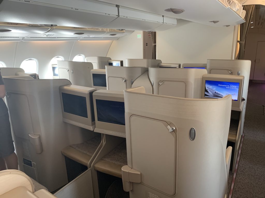 アシアナ航空ビジネスクラス搭乗ルポ！韓国ソウル行き機内食や座席を徹底紹介TRILL トリル
