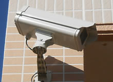 Amazon.co.jp: Hoyaliro 超小型カメラ 防犯カメラ 1080P画質 隠しカメラ 180°広角 長時間連続録画 Wi-Fi 監視カメラ128GBカード対応 遠隔監視 暗視機能 動体検知 自動警報 スパイカメラ APPリモート 録音録画 暗視機能 留守 証拠撮影 屋内 屋外 遠隔操作IOS Android対応