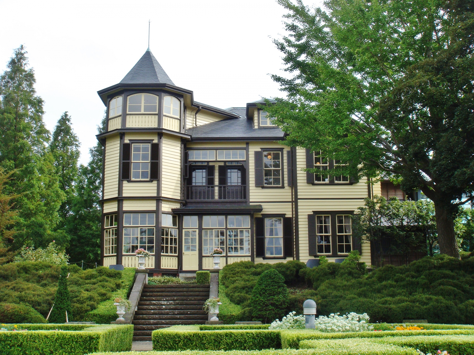 SUUMO 「豪邸 中古物件」で探す新築一戸建て、中古一戸建て、土地、中古マンション