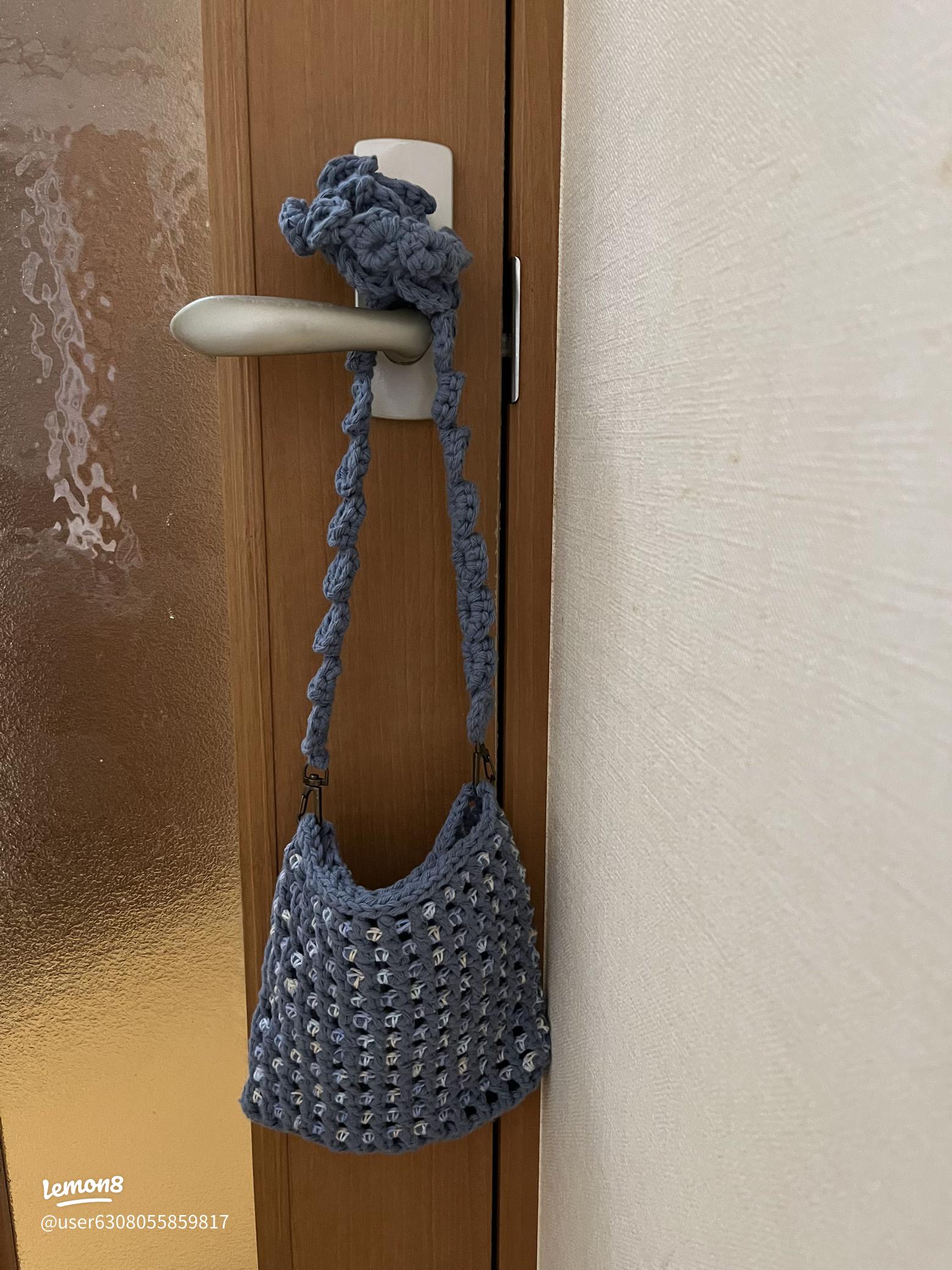 Re-ACTリアクトピッグスエード レッドクロスバッグRA2203-003PG サコッシュ 巾着ショルダー ハンドバッグ エプロ —クラフトカフェ