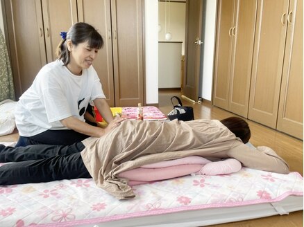 キュアリリアン。名乗りは「結んで紡いでつながる世界！ キュアリリアン！ こわくない、こわくない」。 - 史上初、犬のプリキュア誕生！キュア ワンダフルは長縄まりあ、キュアフレンディに種崎敦美画像ギャラリー 11 18- コミックナタリ