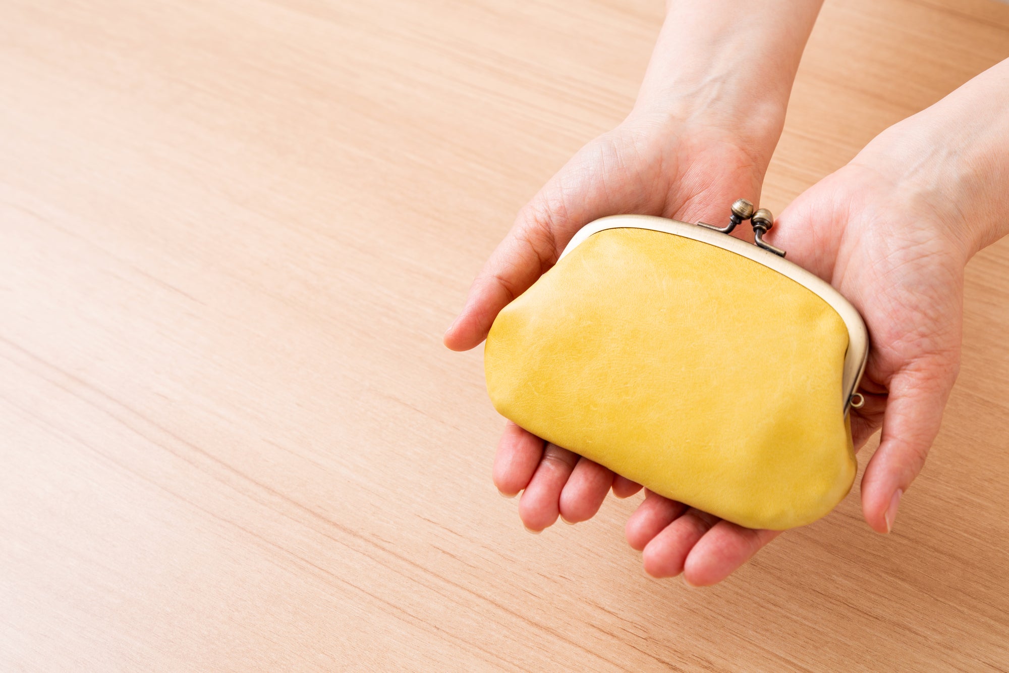 ブランド財布は何年使う？買い替え時期の判断方法や長く使う6つのコツOKURA おお蔵