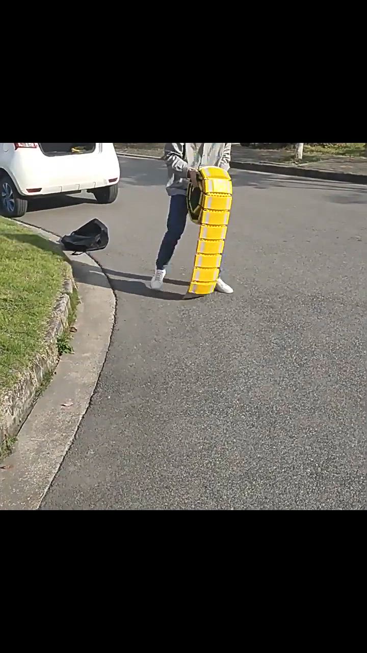 駐車場の車止めの設置のやり方と注意点車止めは重要 - くらしのマーケットマガジン